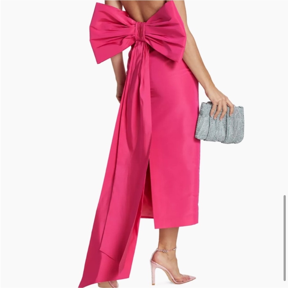 Alexia Maria Margaret Bow Silk Dress NWT
Elegant Pink Strapless Dress